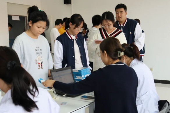 守护健康 预防流感 | 北京怀柔索兰诺中学流感疫苗接种