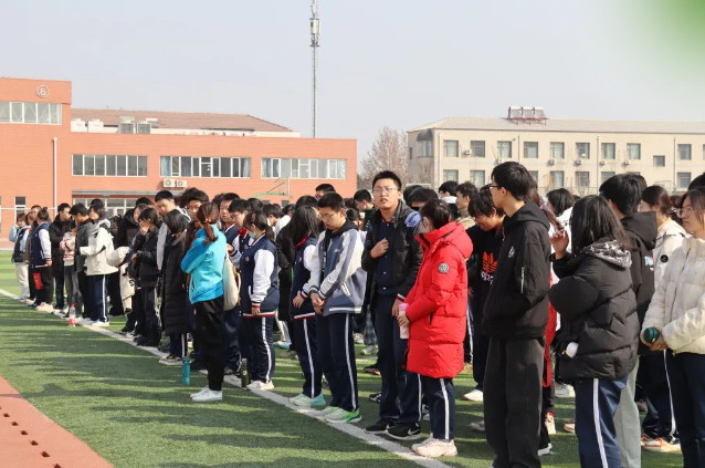走进春天 拥抱自然 — 2024北京怀柔索兰诺中学师生徒步拓展活动