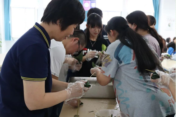 粽叶飘香 情寄端午｜索兰诺中学端午节活动