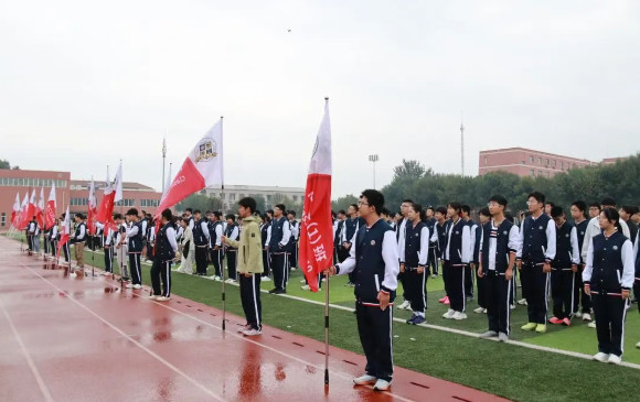 北京怀柔索兰诺中学2025-2026学年度第一学期第三周升旗仪式